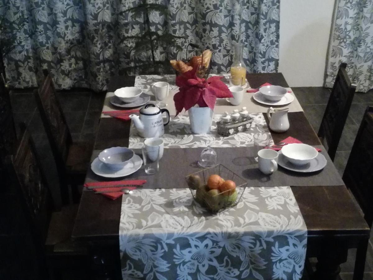 Chez Lorette Mauzé-sur-le-Mignon 外观 照片